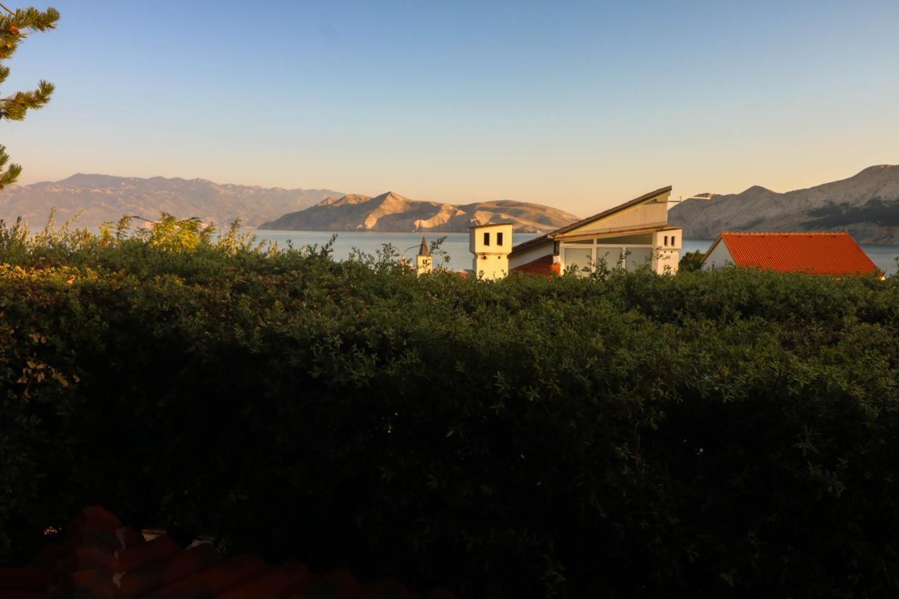 Apartments Blue And Green With Balcony Baska  Bagian luar foto